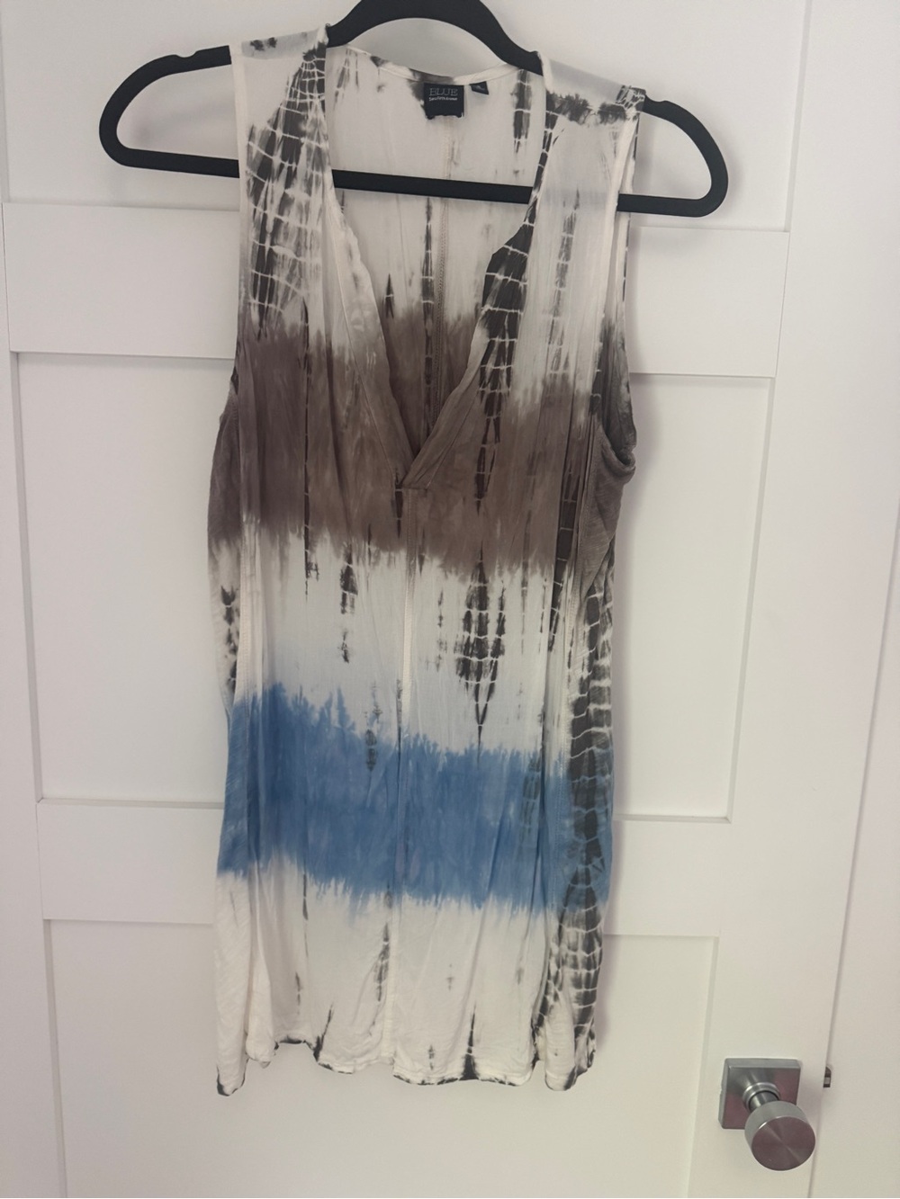 Saks Fifth Avenue BLUE navy and white label